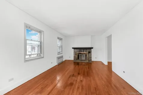 31 Emmett Place Yonkers NY 10703