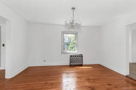 31 Emmett Place Yonkers NY 10703
