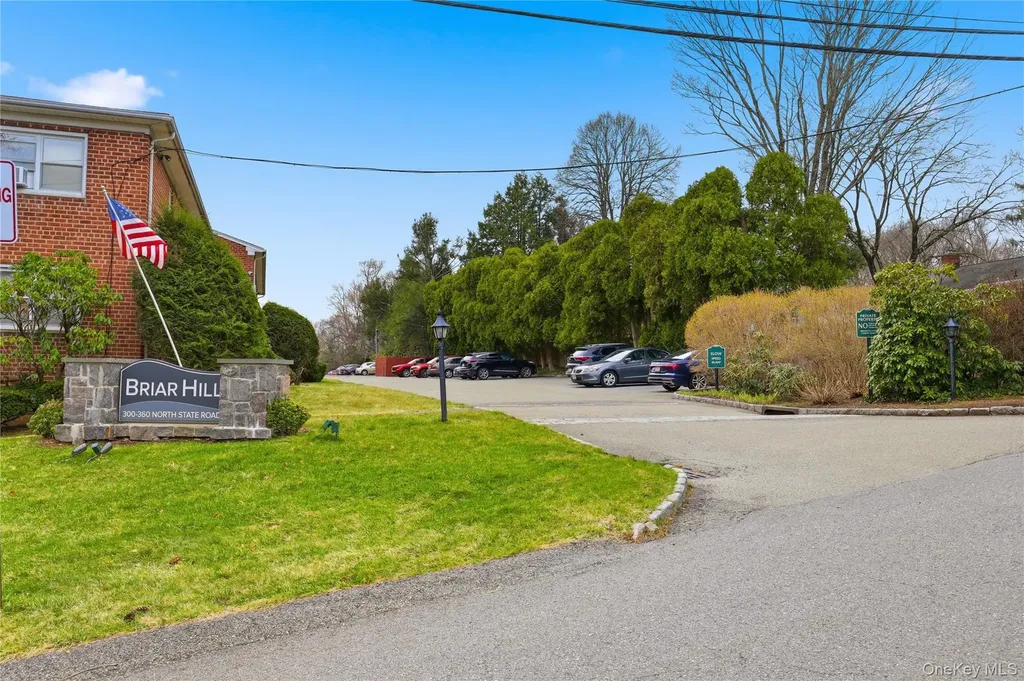 352 N State Road Briarcliff Manor NY 10510
