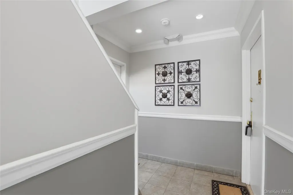 352 N State Road Briarcliff Manor NY 10510