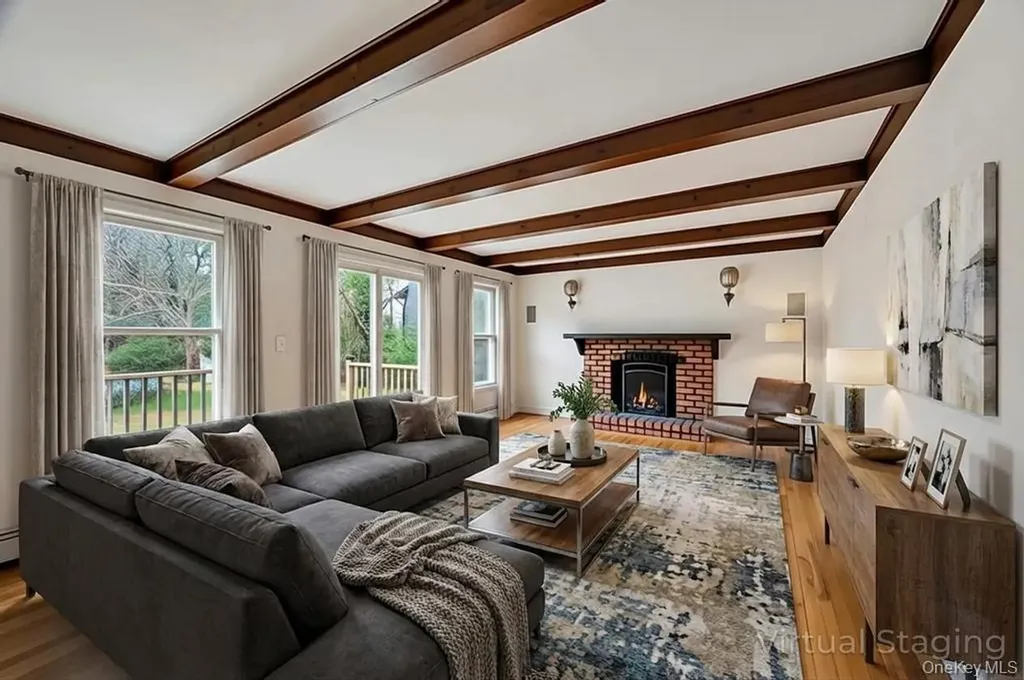 330 Edgewood Avenue Smithtown NY 11787