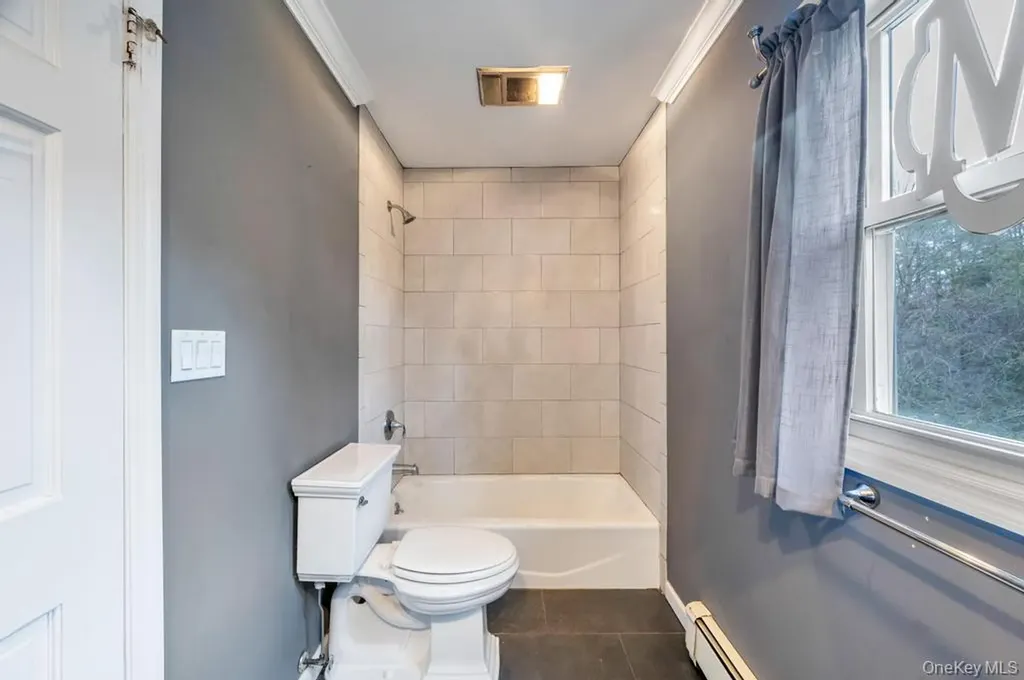 330 Edgewood Avenue Smithtown NY 11787