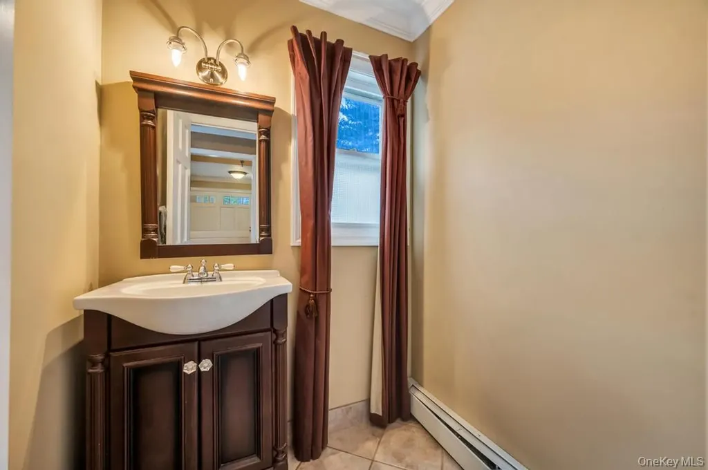 330 Edgewood Avenue Smithtown NY 11787