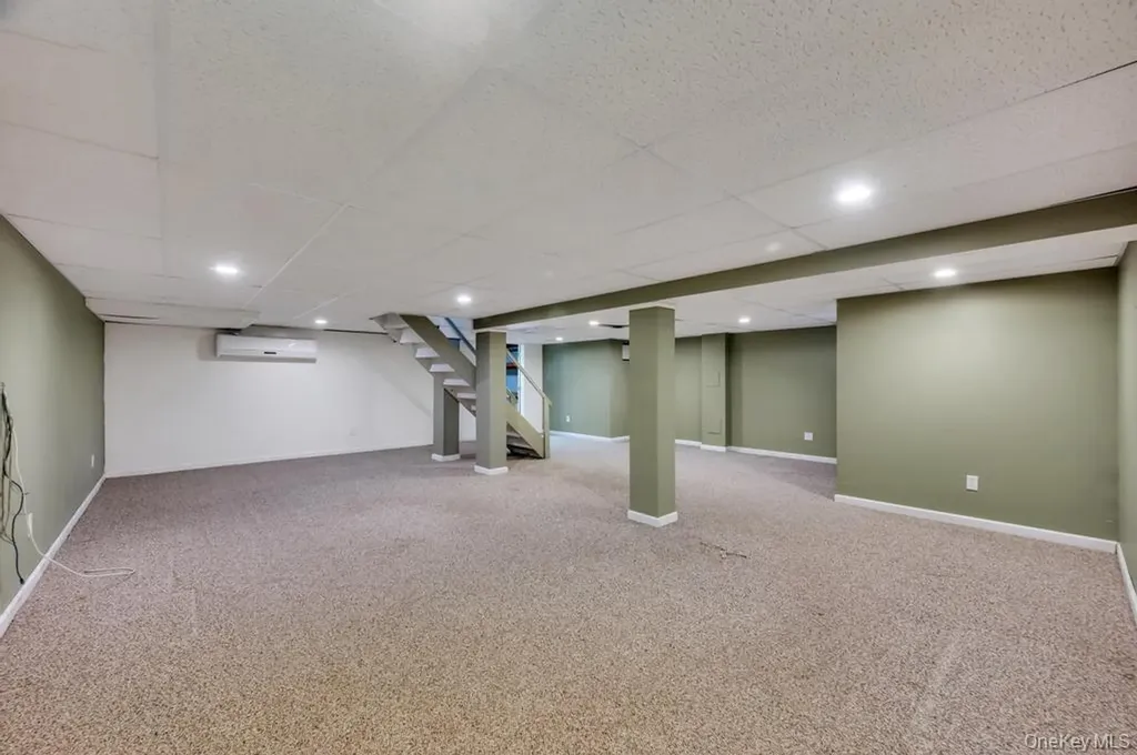 330 Edgewood Avenue Smithtown NY 11787