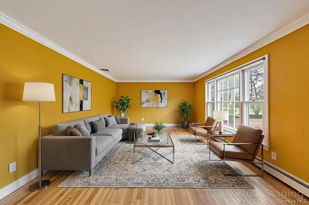 330 Edgewood Avenue Smithtown NY 11787