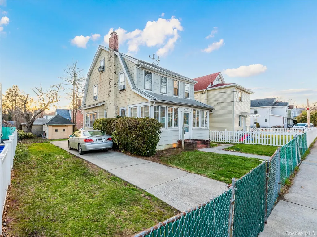 45-08 149th Street Flushing NY 11355