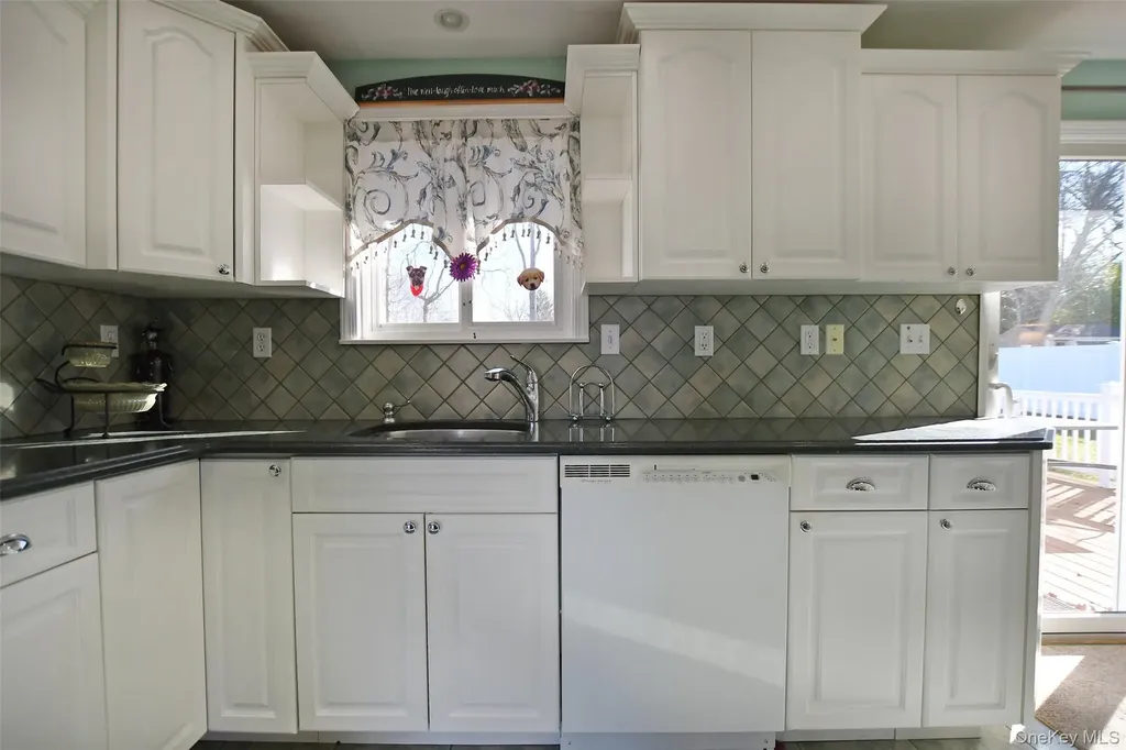 359 Randall Road Ridge NY 11961