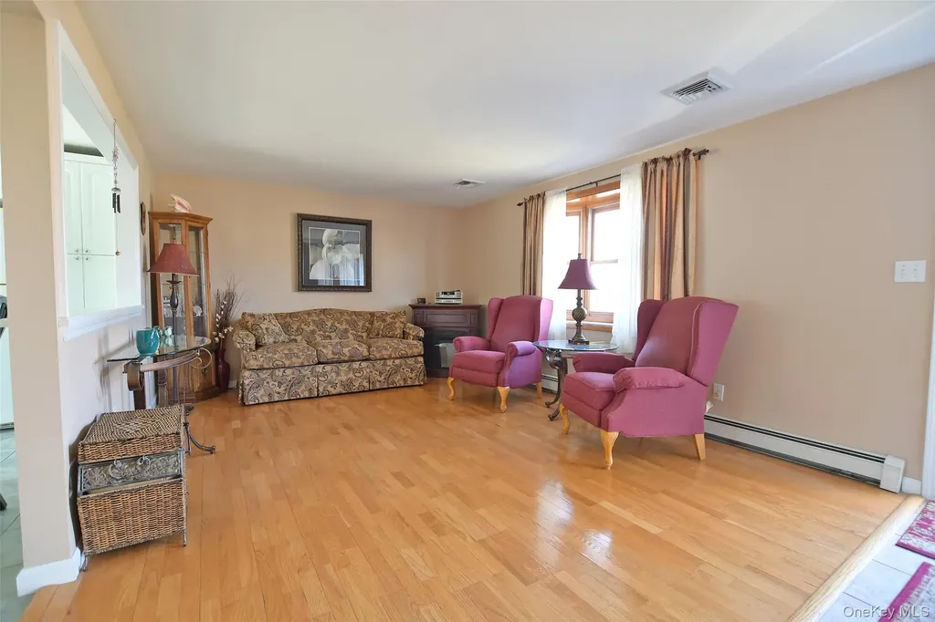 359 Randall Road Ridge NY 11961