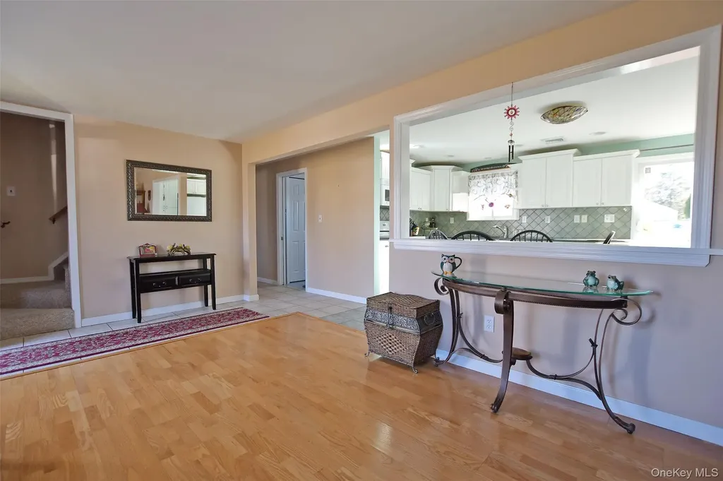 359 Randall Road Ridge NY 11961