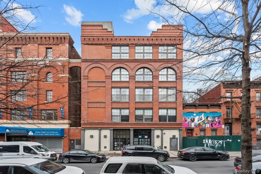 305 E 140th Street Bronx NY 10454