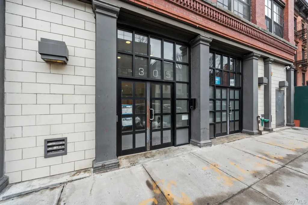 305 E 140th Street Bronx NY 10454