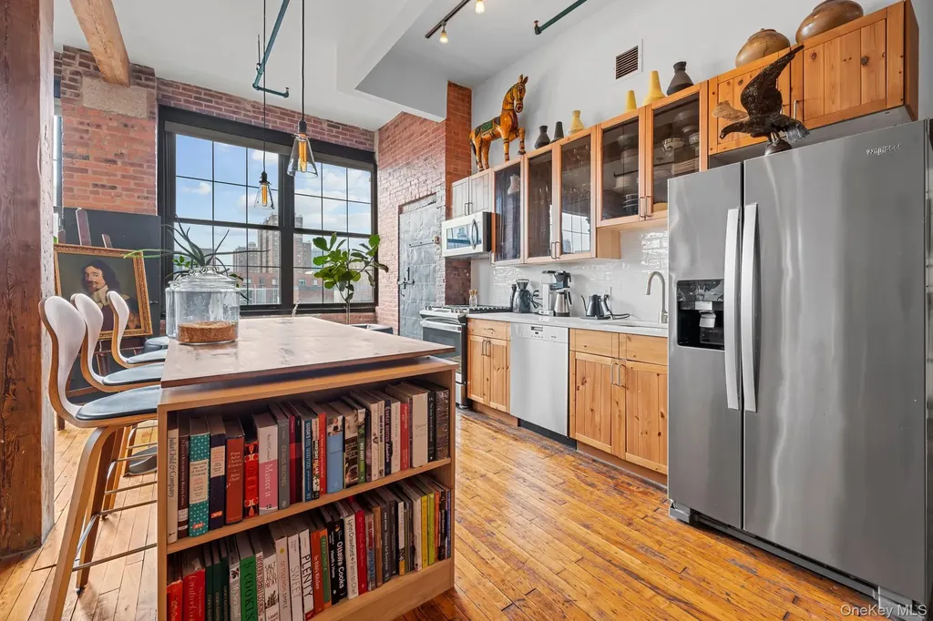 305 E 140th Street Bronx NY 10454
