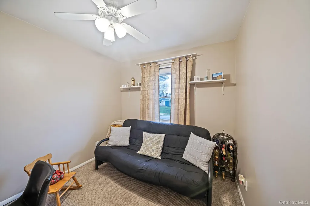 27 Spencer Way Kings Park NY 11754