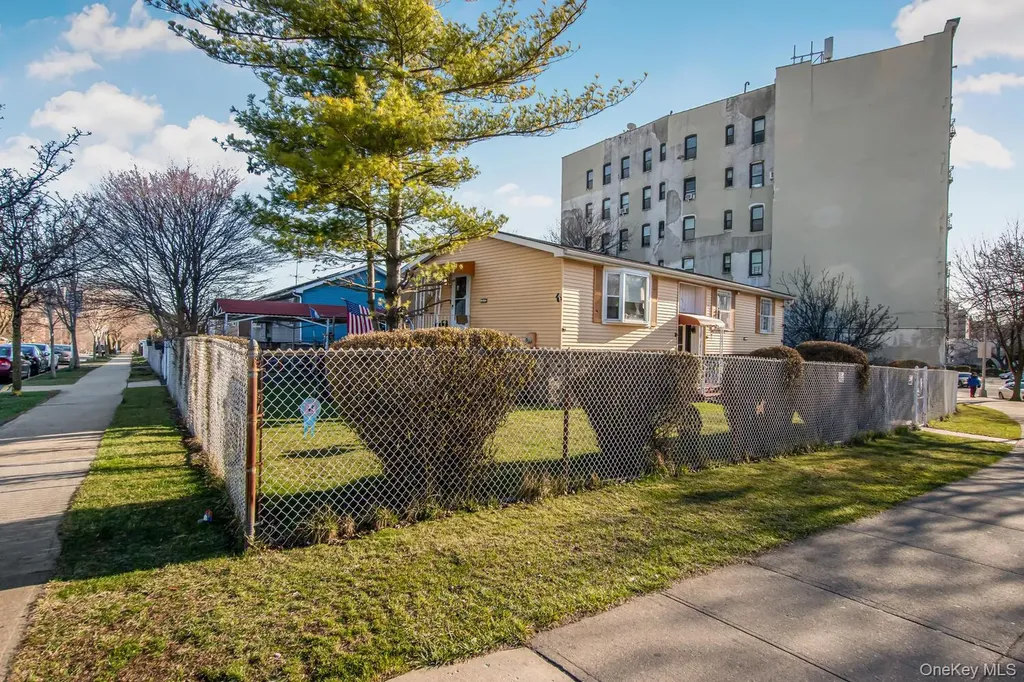 1510 Boston Road Bronx NY 10460