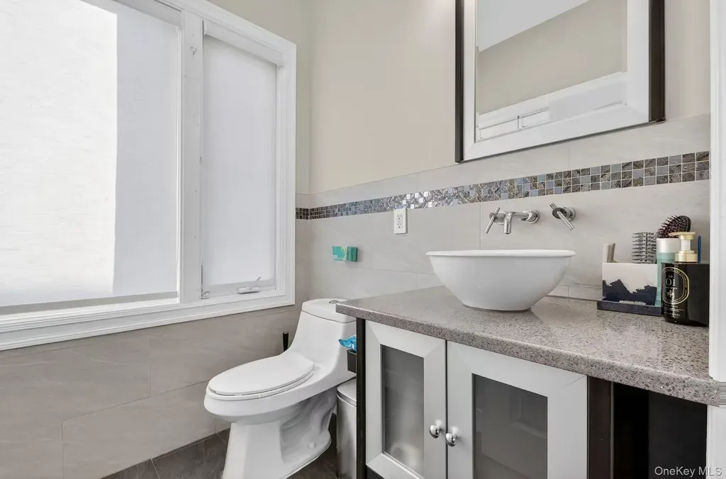 4122 169th Street Flushing NY 11358