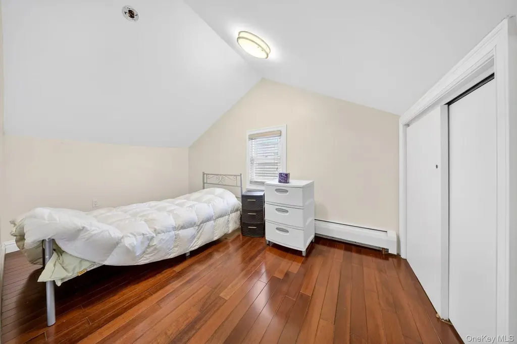 4122 169th Street Flushing NY 11358