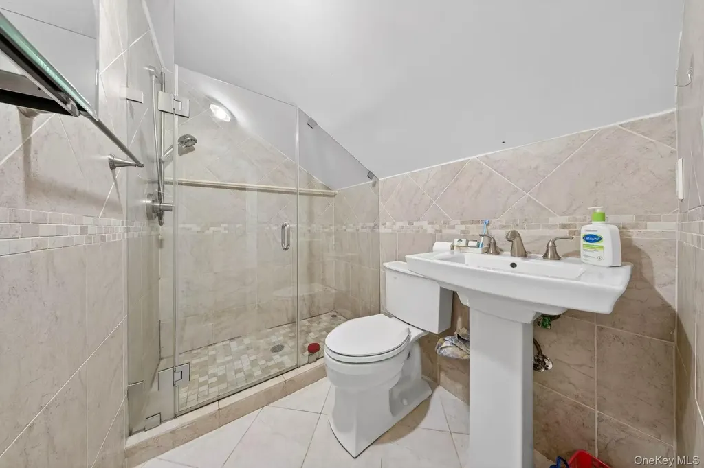 4122 169th Street Flushing NY 11358