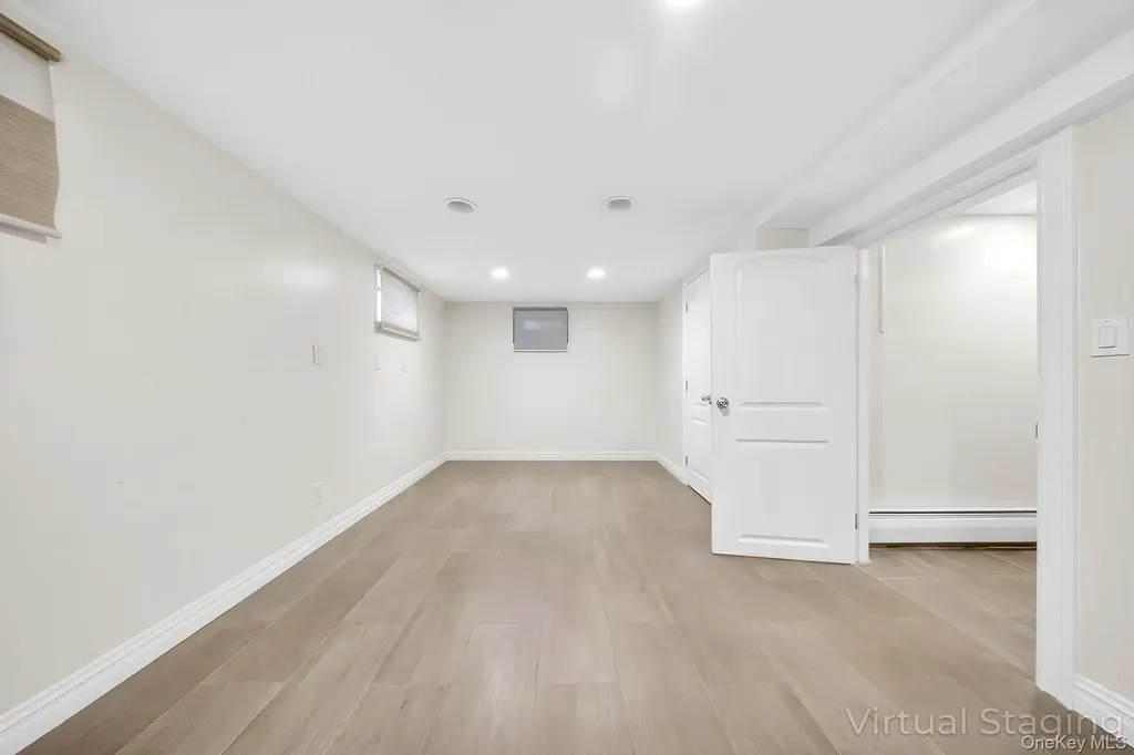 4122 169th Street Flushing NY 11358