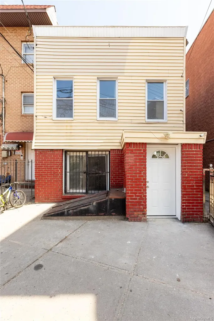 10030 Martense Avenue Corona NY 11368