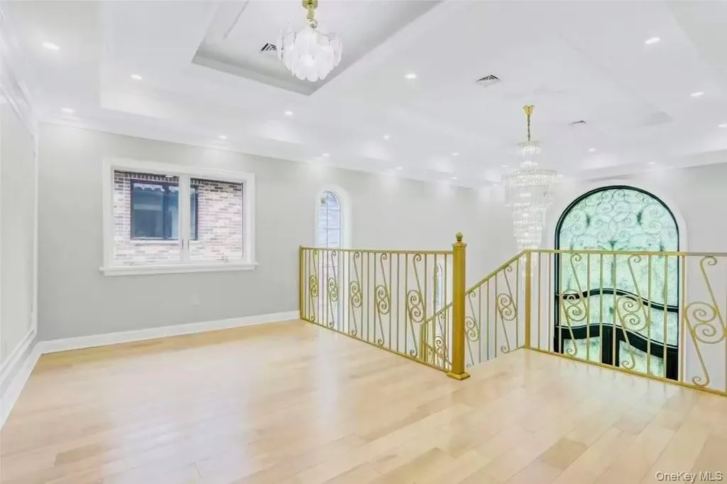 157-49 Rose Avenue Flushing NY 11355
