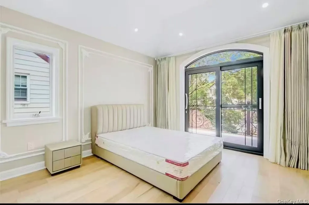 157-49 Rose Avenue Flushing NY 11355