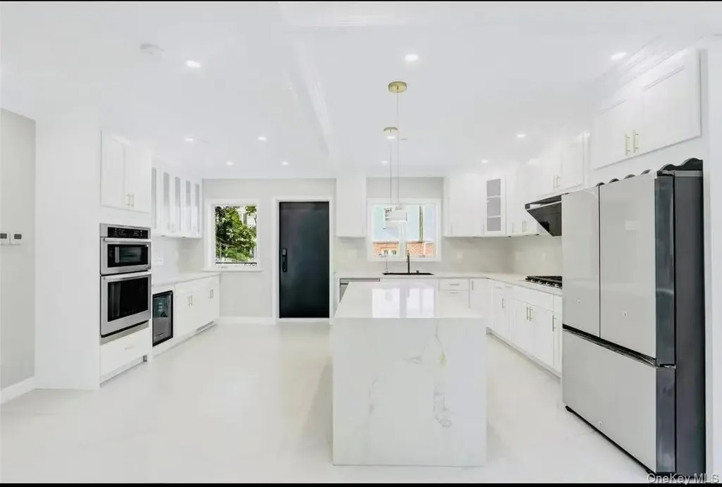 157-49 Rose Avenue Flushing NY 11355