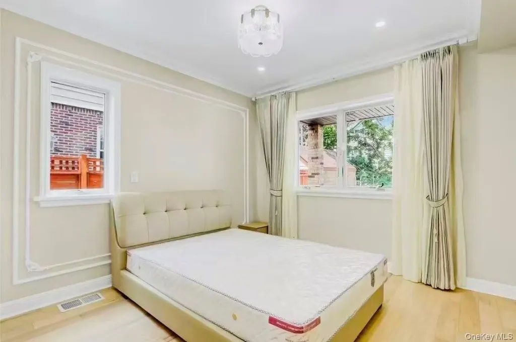 157-49 Rose Avenue Flushing NY 11355