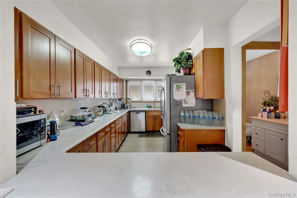 125 Marcus Avenue New Hyde Park NY 11040