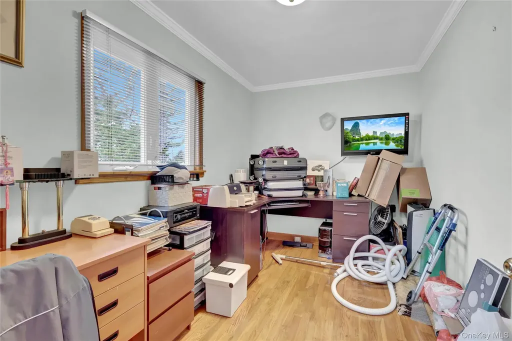 125 Marcus Avenue New Hyde Park NY 11040