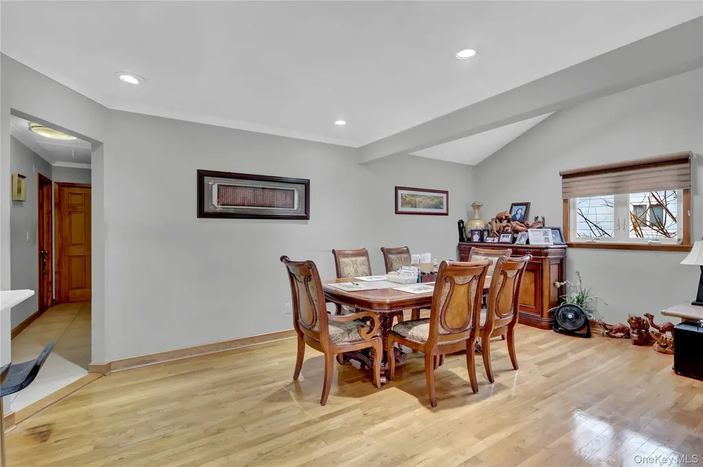 125 Marcus Avenue New Hyde Park NY 11040