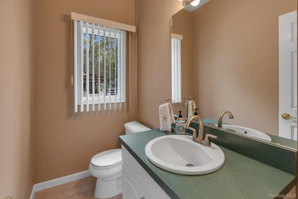 263 Old Commack Road Kings Park NY 11754