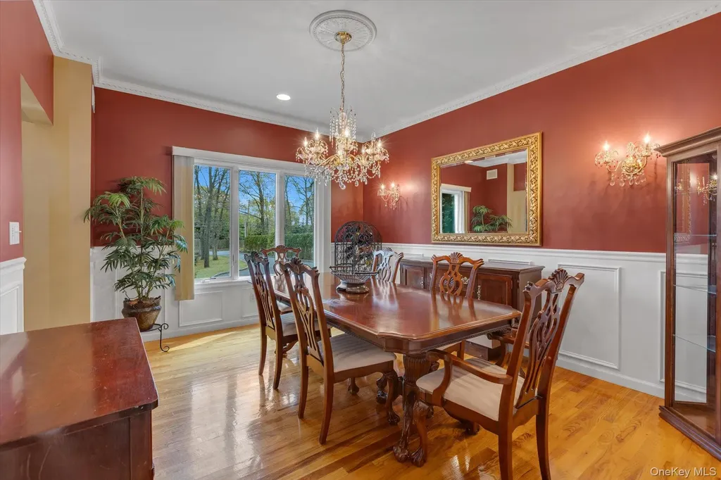 263 Old Commack Road Kings Park NY 11754