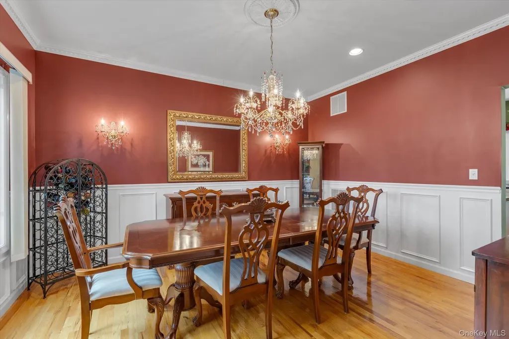 263 Old Commack Road Kings Park NY 11754