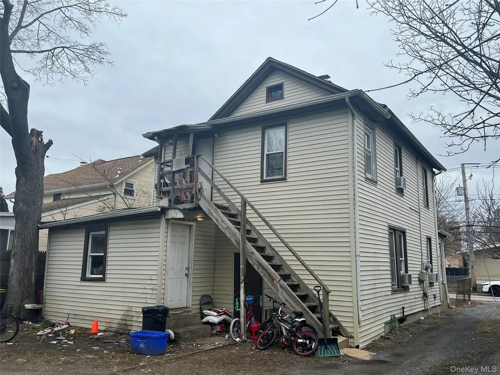 73 Raynor Street Freeport NY 11520