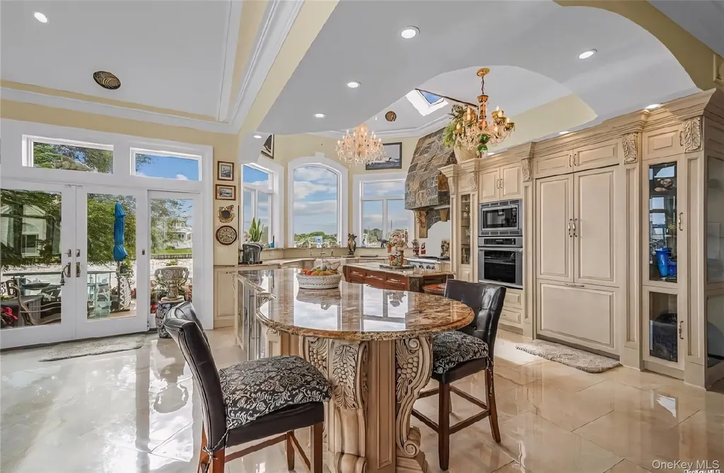 238 W Islip Road West Islip NY 11795