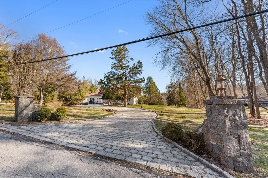 105 Cross Pond Road Pound Ridge NY 10576