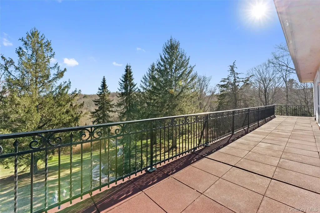 105 Cross Pond Road Pound Ridge NY 10576