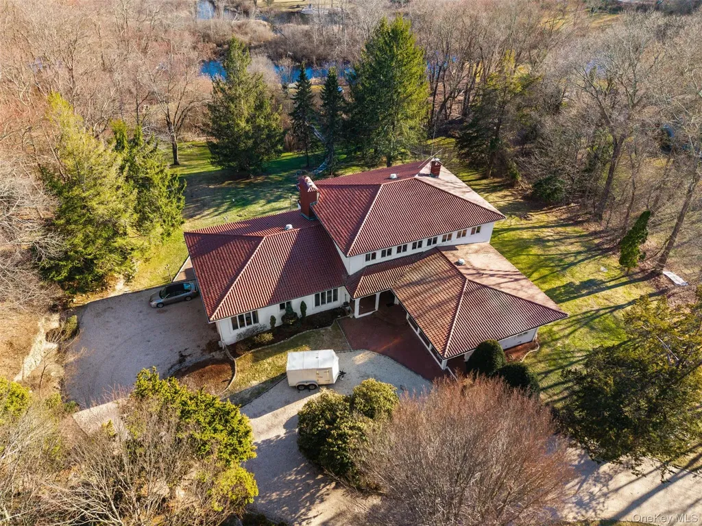 105 Cross Pond Road Pound Ridge NY 10576
