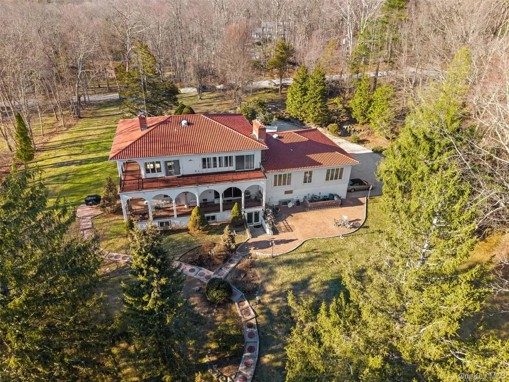 105 Cross Pond Road Pound Ridge NY 10576