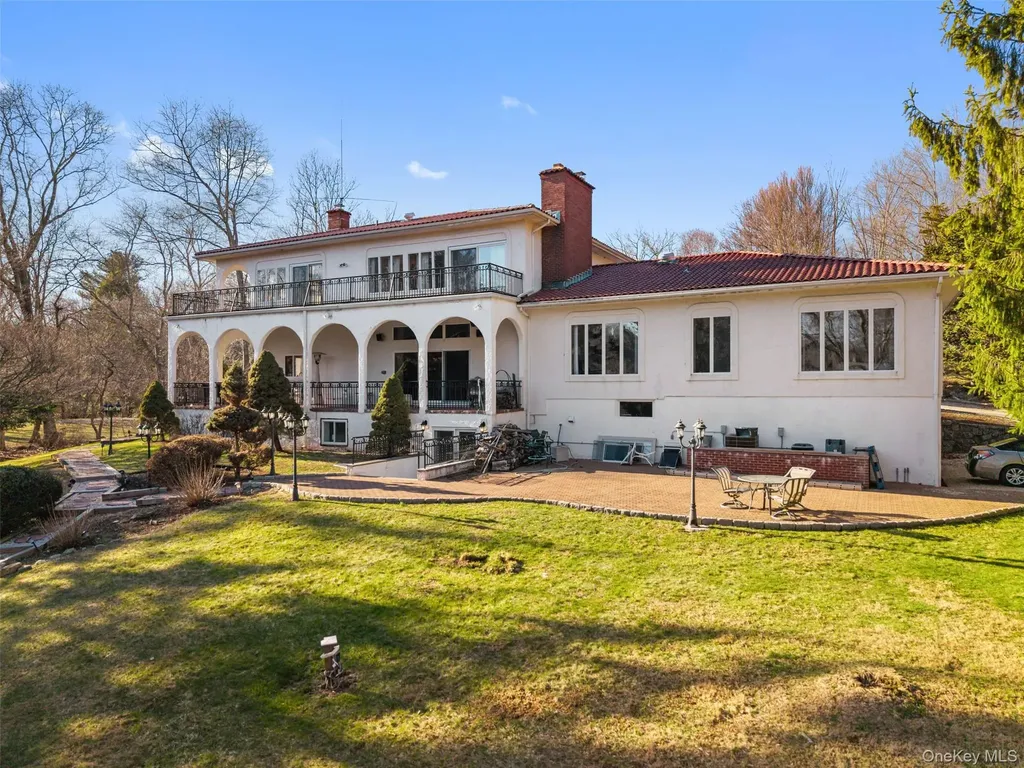 105 Cross Pond Road Pound Ridge NY 10576