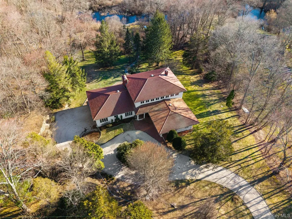 105 Cross Pond Road Pound Ridge NY 10576