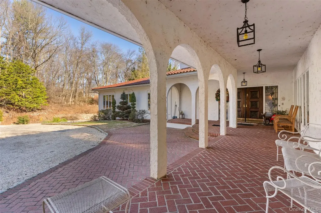 105 Cross Pond Road Pound Ridge NY 10576