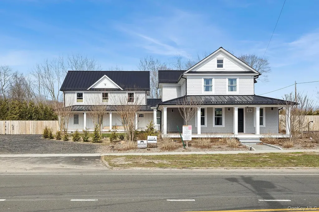 178 Main Road Riverhead NY 11901
