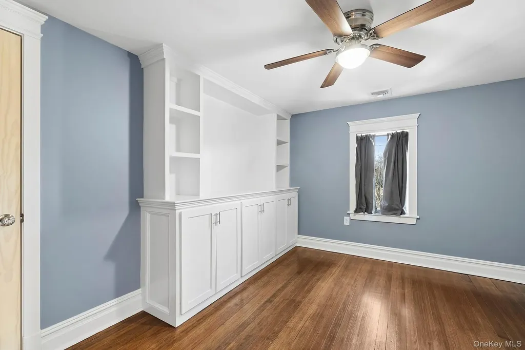 178 Main Road Riverhead NY 11901