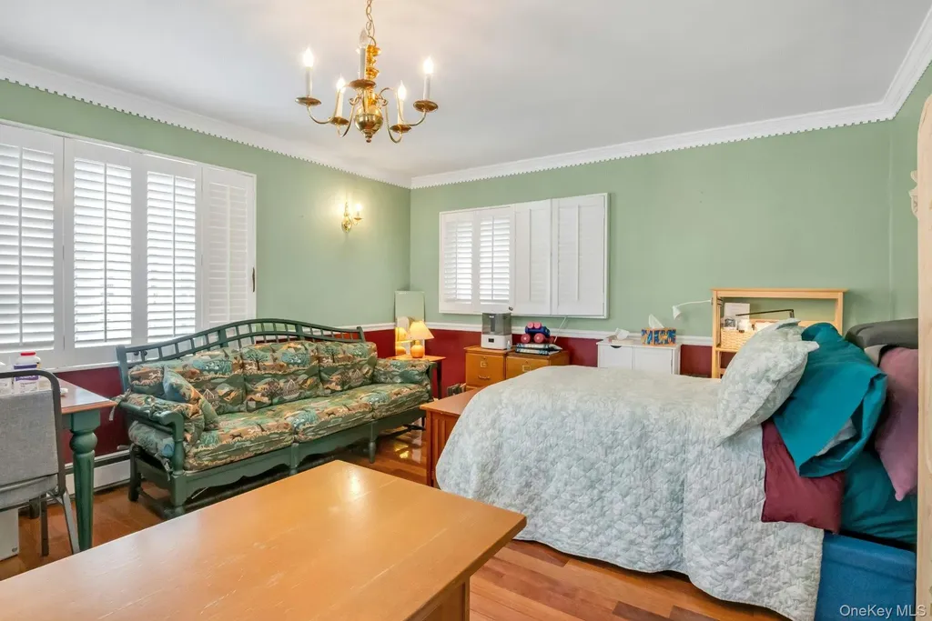 2 Alden Park Bronx NY 10465