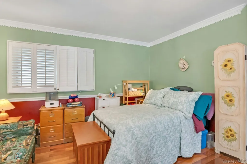 2 Alden Park Bronx NY 10465