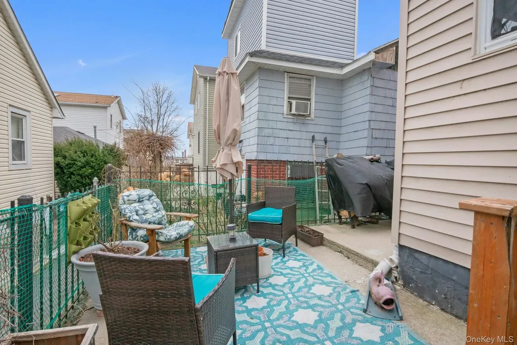2 Alden Park Bronx NY 10465