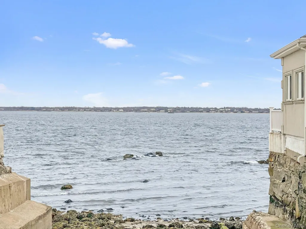 2 Alden Park Bronx NY 10465