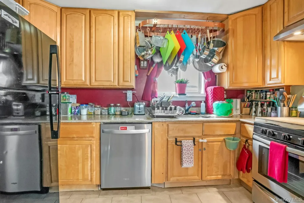 2 Alden Park Bronx NY 10465