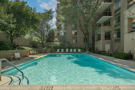 35 N Chatsworth Avenue Larchmont NY 10538